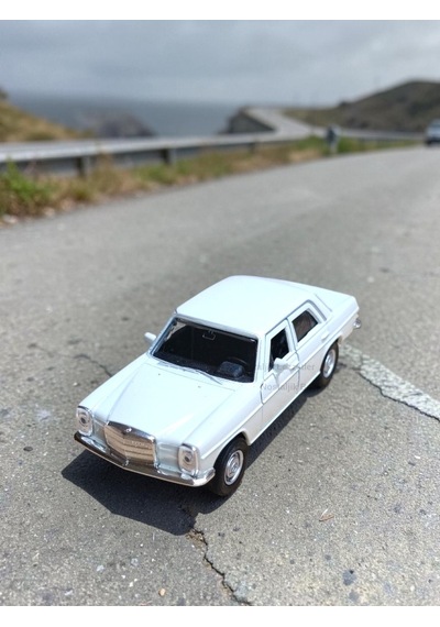 Beyaz Mercedes Benz 220 Diecast Çek Bırak Model Araba Diğer