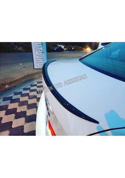 OtoÇizgi BMW E90 318 320 325 330 Bagaj Üstü Spoiler Piano Black- BEYAZ OtoÇizgi