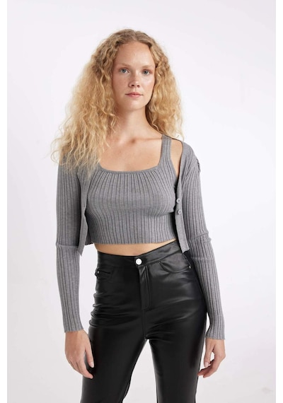 Defacto Regular Fit Crop Düğmeli V Yaka Triko Hırka A2076AX24AUGR210 Gri