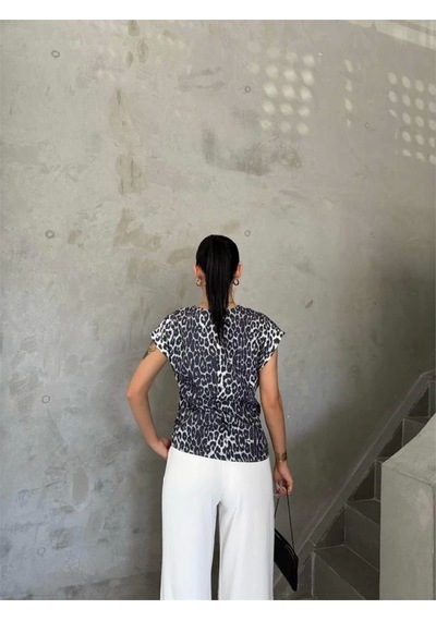 Defymoda Leopar Desen Yandan Bağlama Detaylı Bluz - Gri Gri