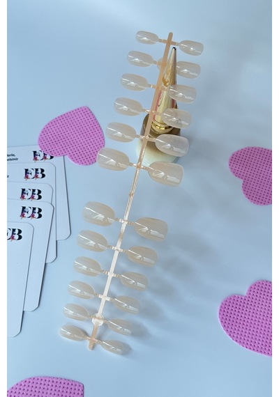 24 Adet Renkli Oval Takma Tırnak Seti 813 813-49-parlak-tırnak