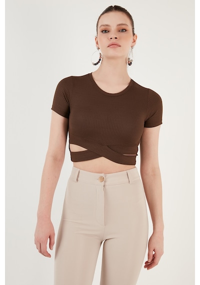 Lela Fitilli Bel Detaylı Kısa Kollu Dar Kesim Crop Bayan Bluz 5864211 Kahve