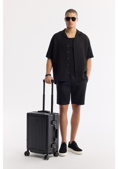 Avva Erkek Siyah Apaj Yaka %100 Keten Kısa Kollu Oversize Fit Gömlek A51y2209 Avva Erkek Siyah Apaj Yaka %100 Keten Kısa Kollu Oversize Fit Gömlek A51y2209