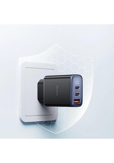Mcdodo Ch-2180 30w 2 Type-c 1 Usb-a Girişli Digital Göstergeli Hızlı Şarj Aleti - Siyah