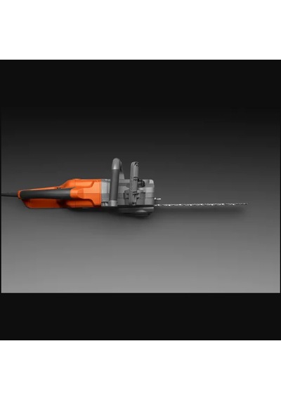 Husqvarna 420 2000W Ağaç Kesme Makinesi