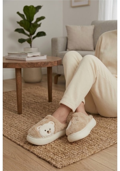 Relaxa Kadın Panda Desenli Peluş Ev Terliği, Yumuşak Kürklü, Eva Tabanlı, Sıcak Kışlık Terlik Bej Relaxa Kadın Panda Desenli Peluş Ev Terliği, Yumuşak Kürklü, Eva Tabanlı, Sıcak Kışlık Terlik Bej