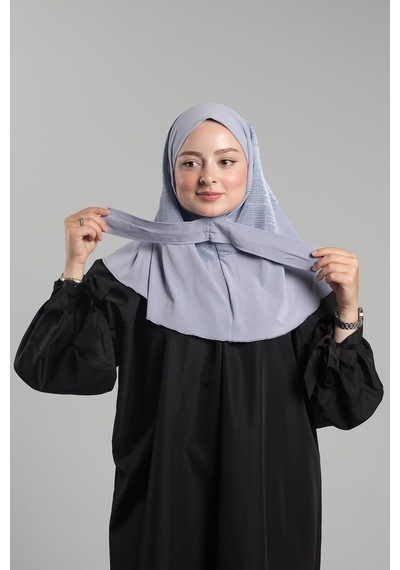 Hürrem Bone Gri Pratik Hazır Geçmeli Tesettür Eşarp Sandy Arkadan Çıtçıtlı Piliseli Hijab 2406 15 Gri