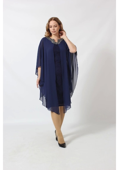 Moda Berray Yakası Taş Baskılı Fukuro Kumaş Kombinli Büyük Beden Kısa Abiye Elbise Lacivert Moda Berray Yakası Taş Baskılı Fukuro Kumaş Kombinli Büyük Beden Kısa Abiye Elbise Lacivert