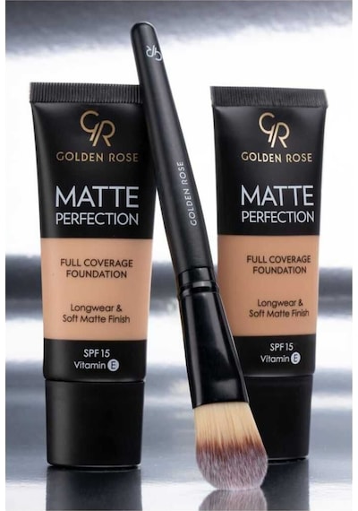 Matte Perfection Full Coverage Foundation 02 Natural