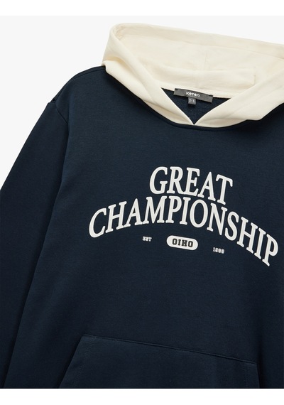 Koton Kanguru Cepli Uzun Kollu Baskılı Şardonlu Renk Kontrastlı Kapşonlu Sweatshirt Lacivert 6wam70093mk Lacivert Koton Kanguru Cepli Uzun Kollu Baskılı Şardonlu Renk Kontrastlı Kapşonlu Sweatshirt Lacivert 6wam70093mk Lacivert
