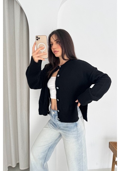 Femelle Siyah Yanı Yırtmaçlı Düğmeli Oversize Triko Hırka Standart Beden