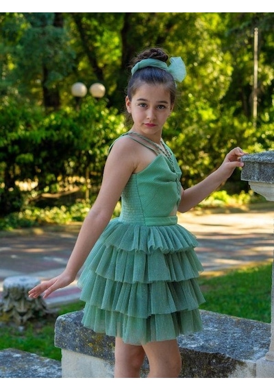 Zekids Kız Çocuk Simli Önü Pencere Detaylı Kısa Kat Kat Tasarım Abiye-15758 Yeşil