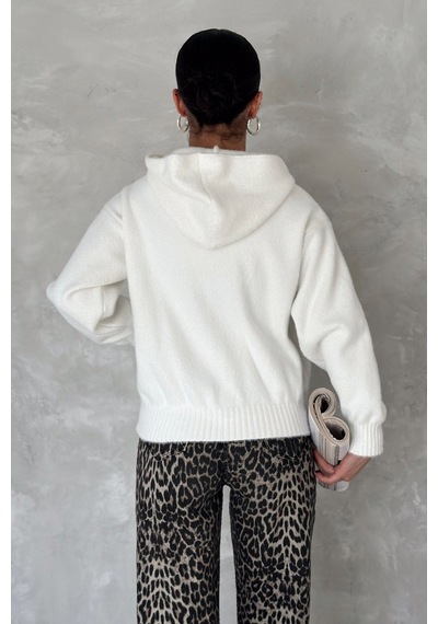 Femelle Kadın Beyaz Standart Beden Kapüşonlu Peluş Triko Sweatshirt