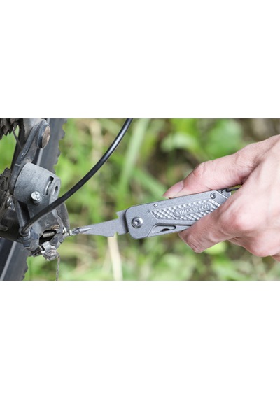 Swisstech 13-ın-1 Multi-tools Satin Polish Açık Gri