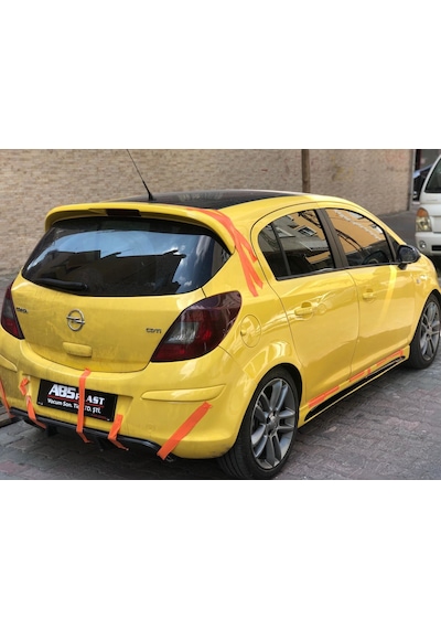 Opel Corsa D R Yan Marşpiyel (Plastik)