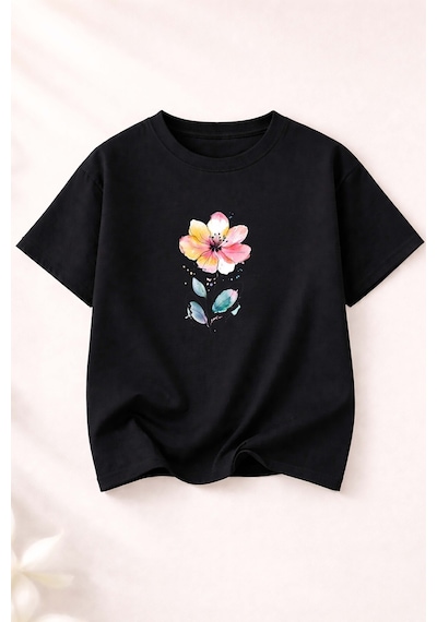 Herkesemoda Renkli Çiçek Baskı Detaylı Kadın Bisiklet Yaka Pamuklu T-shirt Siyah