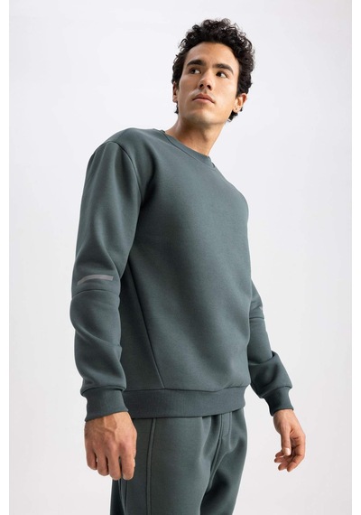 Defacto Defactofit Standart Fit Bisiklet Yaka Basic Düz Reflektör Kalın Sweatshirt Y4531az23augn1019 Yeşil
