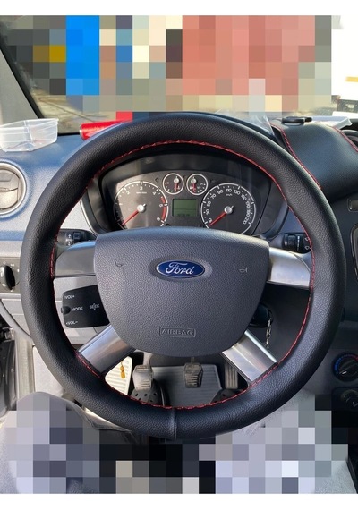Dikişli Direksiyon Kılıfı Damarlı Deri Kırmızı Dikişli Ford Transit İçin