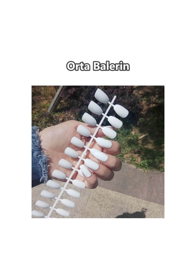 24 Adet Renkli Balerin Takma Tırnak Orta Uzun 309 Kırık Beyaz