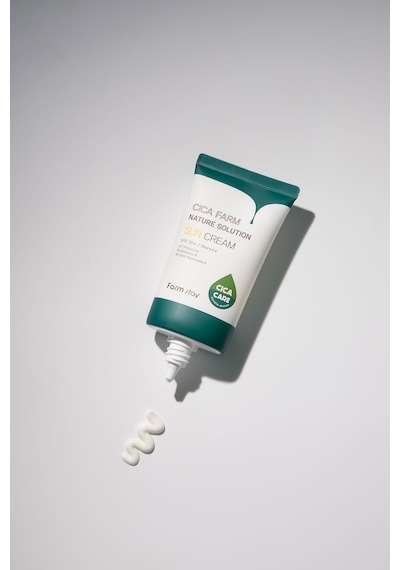 Farmstay Cıca Farm Nature Solutıon Sun Cream 50g - Cica Özlü Yatıştırıcı Güneş Koruyucu Krem