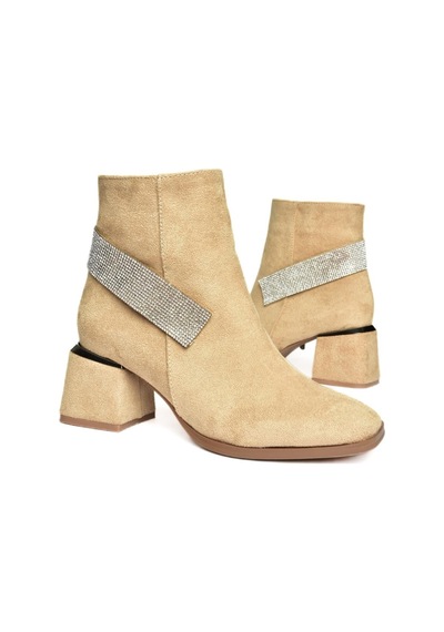 Fox Shoes R241442202 Ten Süet Taş Aksesuarlı Kalın Topuklu Kadın Bot Ten