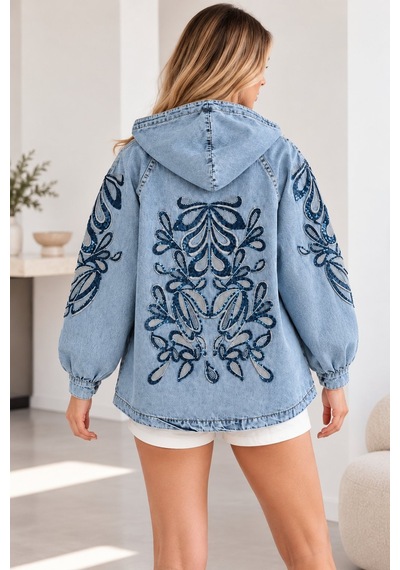 Lima Mavi Kadın Açık Mavi Nakış Detaylı Kapüşonlu Kot Ceket Fermuarlı Oversize Salaş Kesim Cepli Denim Ceket Lima Mavi Kadın Açık Mavi Nakış Detaylı Kapüşonlu Kot Ceket Fermuarlı Oversize Salaş Kesim Cepli Denim Ceket
