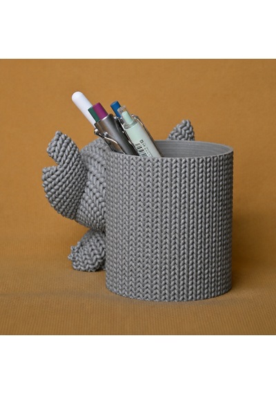 3d Baskı Knitted Kalemlik - Sevimli Karakterli Masaüstü Kalem Organizeri-gri Çok Renkli