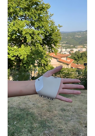 Croc Profesyonel Şeffaf Makyaj Eldiveni - Makeup Glove Krem