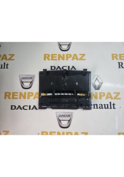 Megane 2 Radyo - Saat Gösterge Çerçevesi Arka Siperliği 8200491115 - 7701474568 Adet