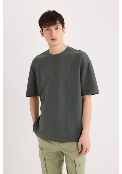DeFacto Oversize Geniş Kalıp Ütü Gerektirmeyen Bisiklet Yaka Kısa Kollu Basic Düz Ağır Kumaş Tişört X3926AZ25SPGN498 DeFacto Oversize Geniş Kalıp Ütü Gerektirmeyen Bisiklet Yaka Kısa Kollu Basic Düz Ağır Kumaş Tişört X3926AZ25SPGN498