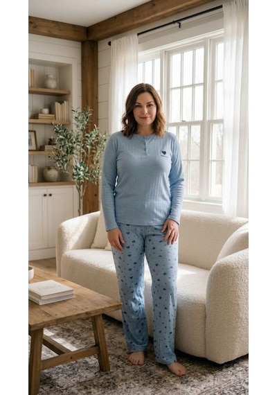 Eyfuze Kadın Kışlık Büyük Beden Nakışlı Desenli Yakası Düğmeli Uzun Kollu Pijama Takımı Mavi - Siyah Eyfuze Kadın Kışlık Büyük Beden Nakışlı Desenli Yakası Düğmeli Uzun Kollu Pijama Takımı Mavi - Siyah
