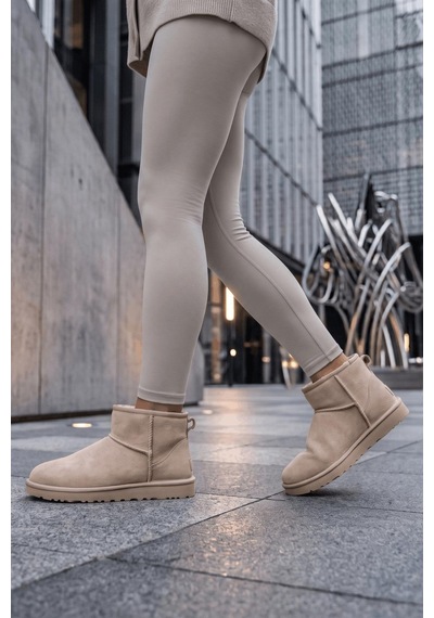 Neon Shoes Mini Süet İçi Kürklü İnce Taban Kadın Bot Bej