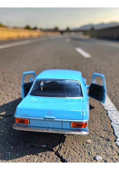Mavi Mercedes Benz 220 Diecast Çek Bırak Model Araba Diğer
