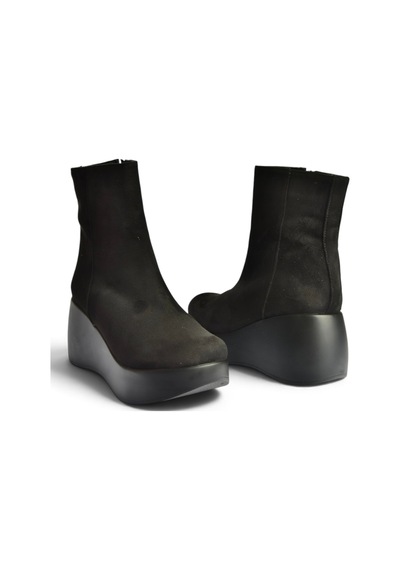 Fox Shoes Z946051902 Siyah Süet Dolgu Tabanlı Kadın Bot