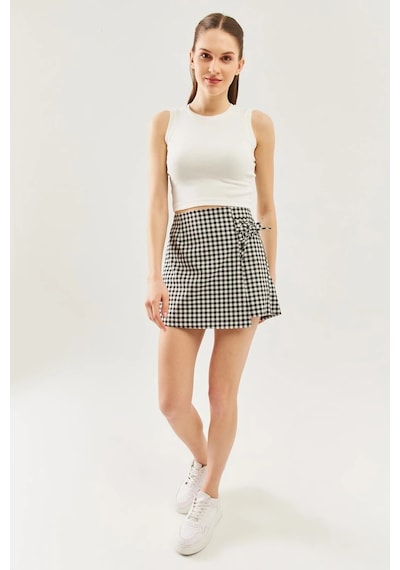 Butikgiz Kadın Sıfır Kol Bisiklet Yaka Vücuda Oturan %100 Pamuklu Kaşkorse Esnek Crop Bluz Beyaz