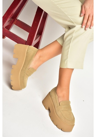 Fox Shoes Y272972502 Bej Süet Kalın Tabanlı Günlük Kadın Ayakkabı Fox Shoes Y272972502 Bej Süet Kalın Tabanlı Günlük Kadın Ayakkabı
