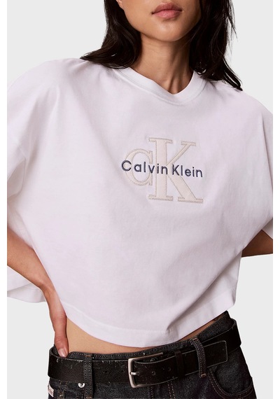 Calvin Klein % 100 Pamuk Boxy Fit Bisiklet Yaka T Shirt Lv047h820gyaf Kadın T Shirt Lv047h820g Yaf Beyaz Calvin Klein % 100 Pamuk Boxy Fit Bisiklet Yaka T Shirt Lv047h820gyaf Kadın T Shirt Lv047h820g Yaf Beyaz