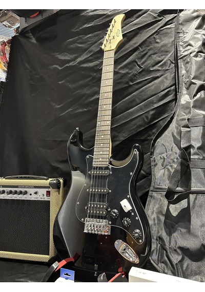 Siyah Elektro Gitar Full Set 15w Bluetooth Amfi