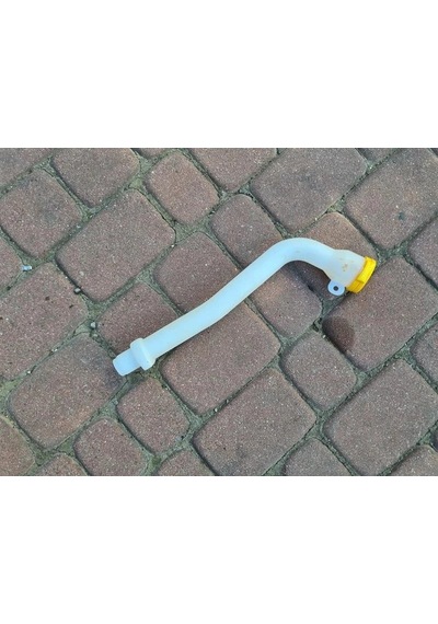 Renault Clio 5 Hatchback 2020-2023 Ön Cam Su Bidonu - Deposu Dolum Borusu Kapaklı Oem No: 2891599
