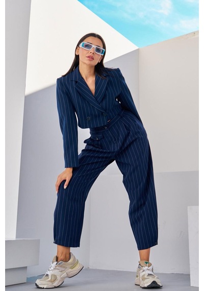 Quzu Çizgi Detaylı Crop Ceket Lacivert