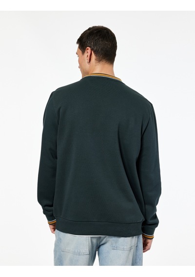 Koton Uzun Kollu Şerit Detaylı Şardonlu Bisiklet Yaka Nakışlı Sweatshirt Yeşil 6wam70026mk Yeşil Koton Uzun Kollu Şerit Detaylı Şardonlu Bisiklet Yaka Nakışlı Sweatshirt Yeşil 6wam70026mk Yeşil