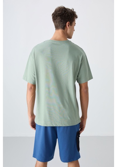 Tommy Life Açık Yeşil Pamuklu Kalın Yumuşak Dokulu Oversize Fit Baskılı Erkek T-shirt - 88334 CAMEL Tommy Life Açık Yeşil Pamuklu Kalın Yumuşak Dokulu Oversize Fit Baskılı Erkek T-shirt - 88334 CAMEL
