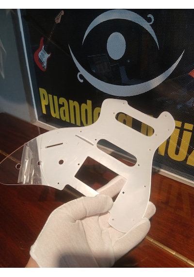 Elektro Gitar Pickguard Şeffaf 12 Delik H/s/s Özel Tasarım Şeffaf Strat Ön/arka