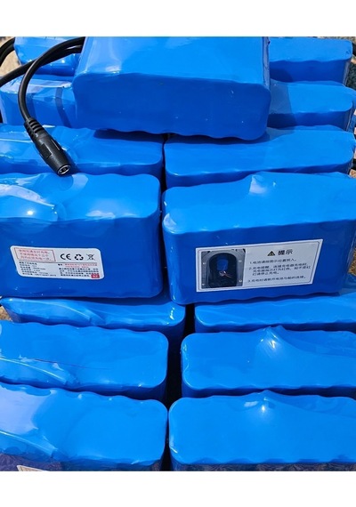 Sazan Yemleme Tekne Ve Botu Pil 7.4v 8.4v Bot Pili 12,000 Mah Fabrikasyon Kaliteli