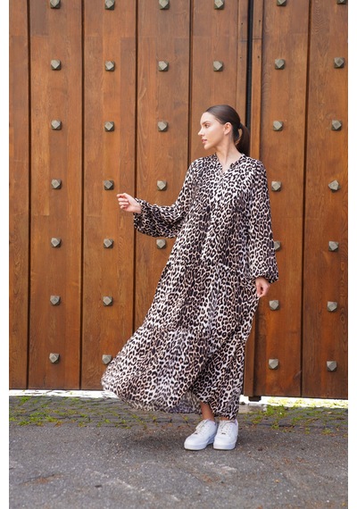 Polologin Butik Modern Leopar Desenli Spor Kesim Uzun Tesettür Elbise Krem