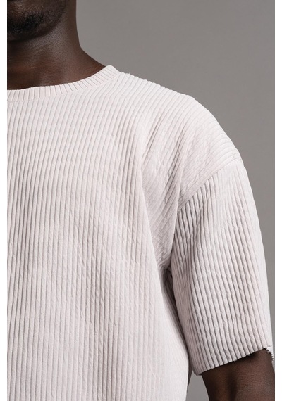 Oversize Bol Kesim Kalın Fitilli Bisiklet Yaka Kısa Kol T-shirt 001