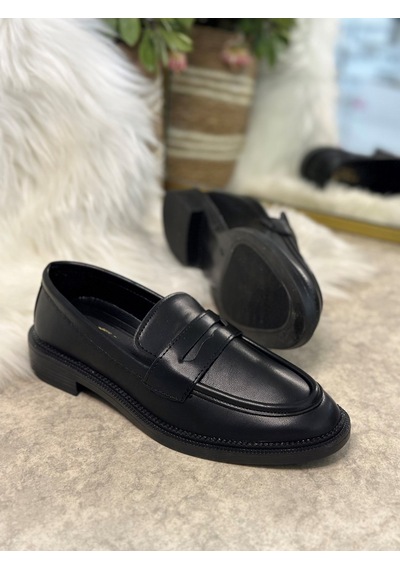 Günlük Kadın Düz Loafer Klasik Desenli Taban Zincirli Oval Burunlu Makosen Sade Şık Ayakkabı 130 Siyah - Cilt