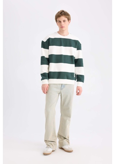 DeFacto Boxy Fit Bisiklet Yaka Çizgili Sweatshirt A9066AX24AUGN536 Yeşil DeFacto Boxy Fit Bisiklet Yaka Çizgili Sweatshirt A9066AX24AUGN536 Yeşil