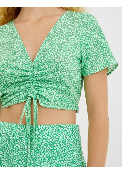 Koton Crop Bluz Derin V Yaka Büzgülü Yeşil Desenli 2sak60235pw Yeşil Desenli