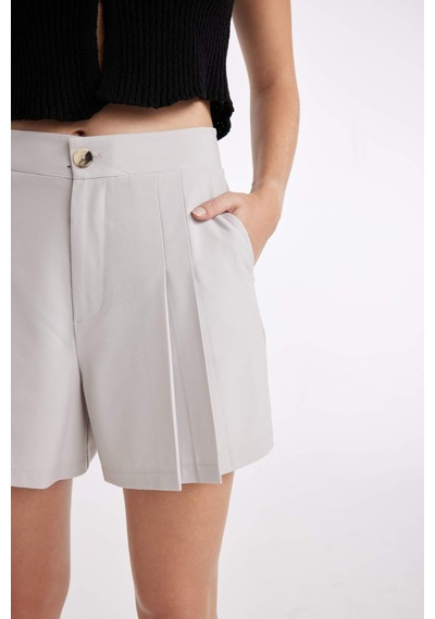Defacto Regular Fit Yüksek Bel Pileli Şort D0963AX24SMGR470 Gri